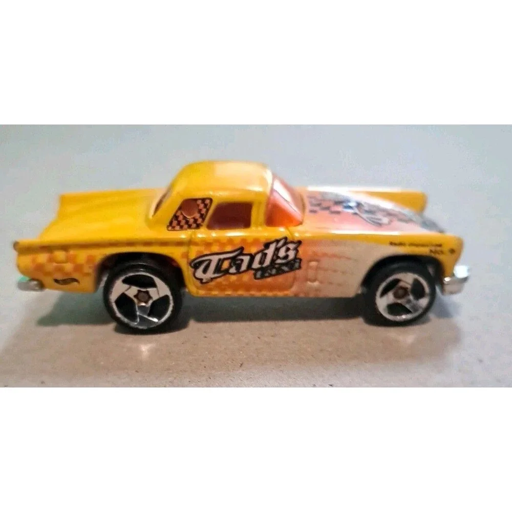Hot Wheels '57 Ford T-Bird Tad's Taxi 1:64 Yellow Diecast Car 1977